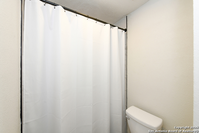 Image 23 of 28 For 9507 Brook Green