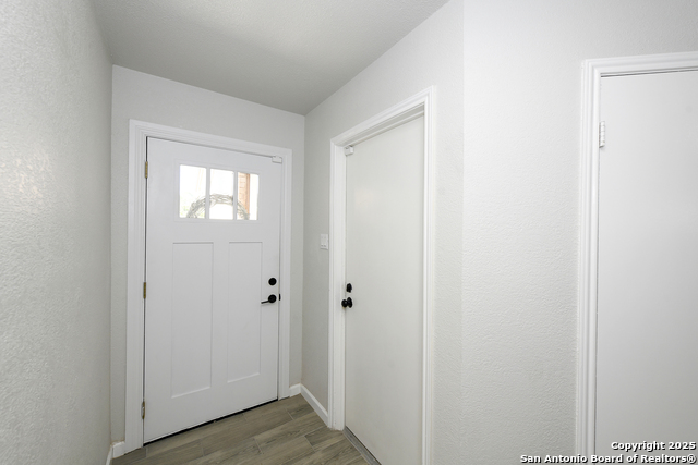Image 4 of 28 For 9507 Brook Green