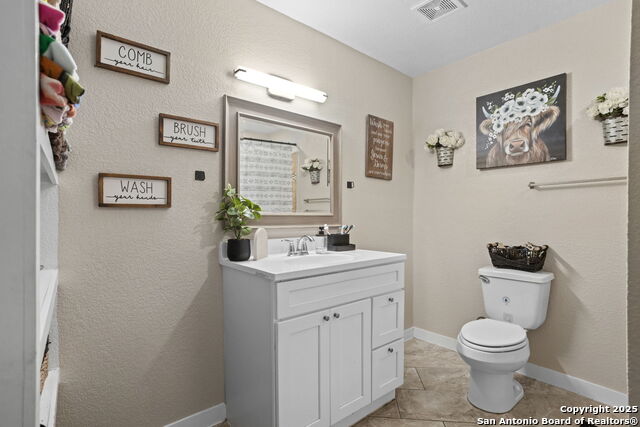 Image 9 of 28 For 722 Menefee  