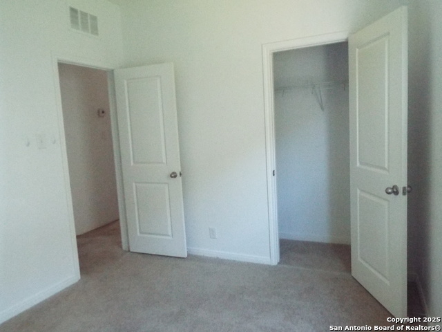 Image 22 of 30 For 4937 Hallies Garden