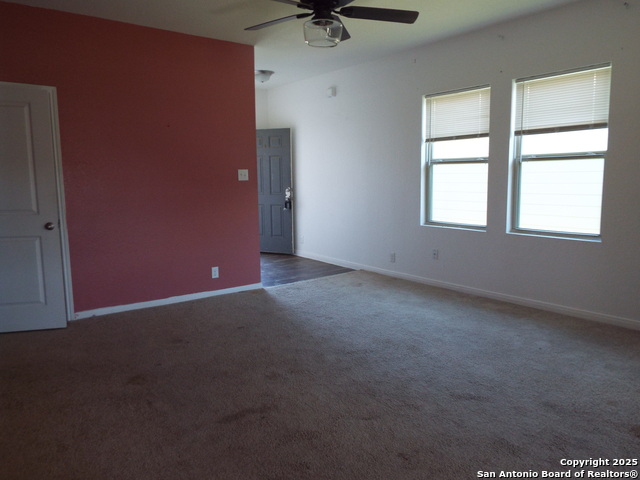 Image 7 of 30 For 4937 Hallies Garden