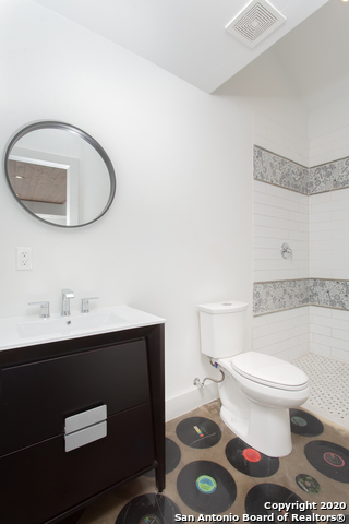 Image 17 of 30 For 210 Furnish  