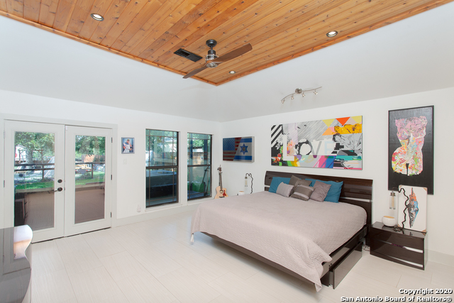 Image 21 of 30 For 210 Furnish  