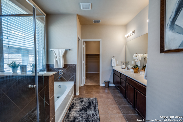 Image 18 of 38 For 8811 Falcon Park