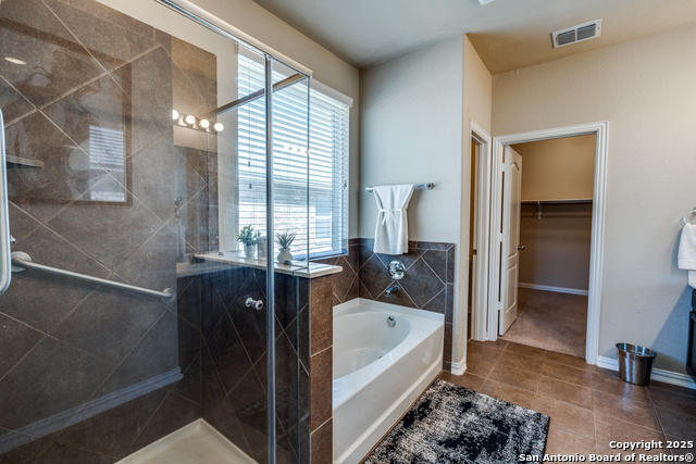 Image 19 of 38 For 8811 Falcon Park