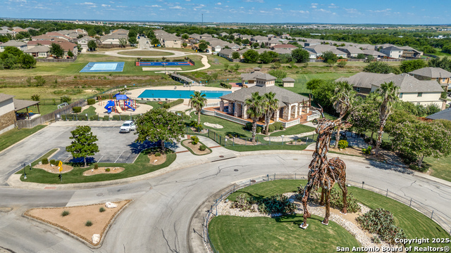Image 35 of 38 For 8811 Falcon Park