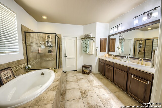 Image 15 of 36 For 19023 Salado