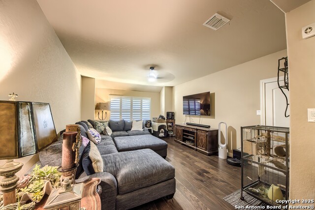 Image 24 of 36 For 19023 Salado
