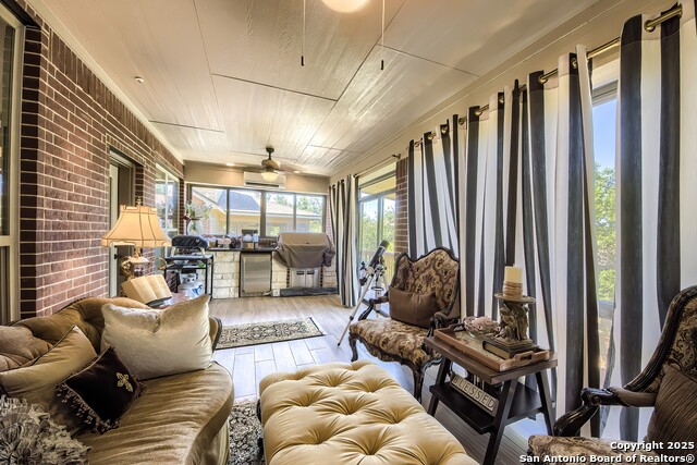 Image 28 of 36 For 19023 Salado