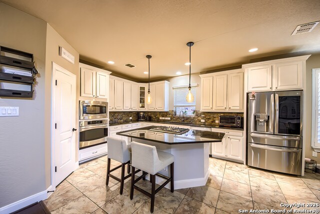 Image 9 of 36 For 19023 Salado