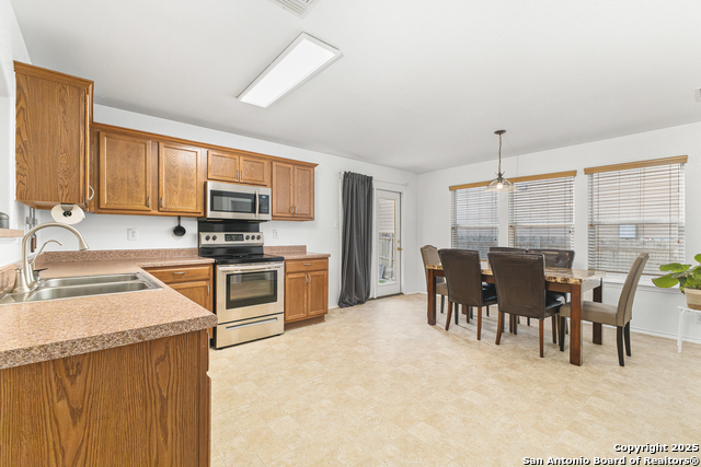 Image 11 of 30 For 3941 Cherry Tree