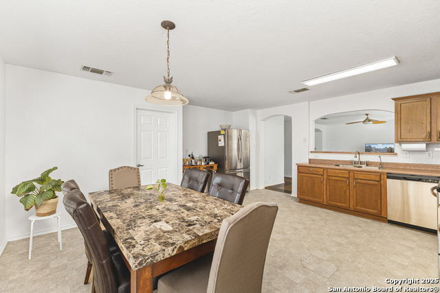 Image 16 of 30 For 3941 Cherry Tree