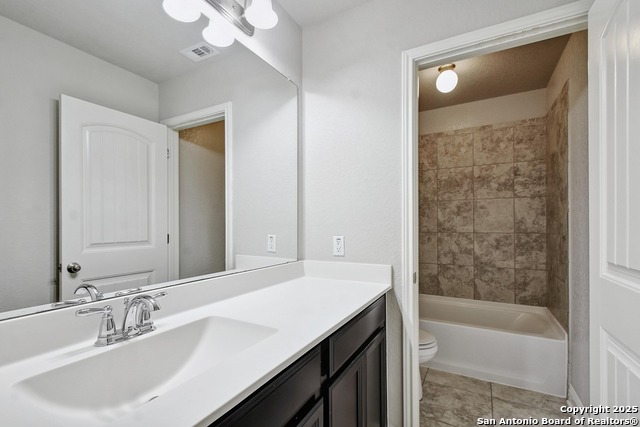 Image 25 of 33 For 8103 Lovela Bend