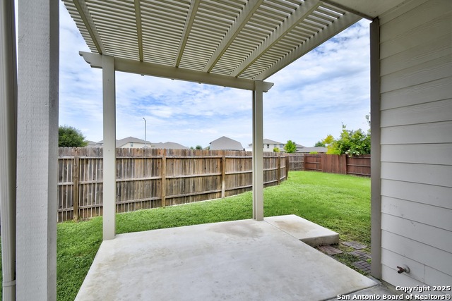 Image 30 of 33 For 8103 Lovela Bend