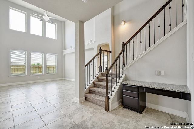 Image 7 of 33 For 8103 Lovela Bend