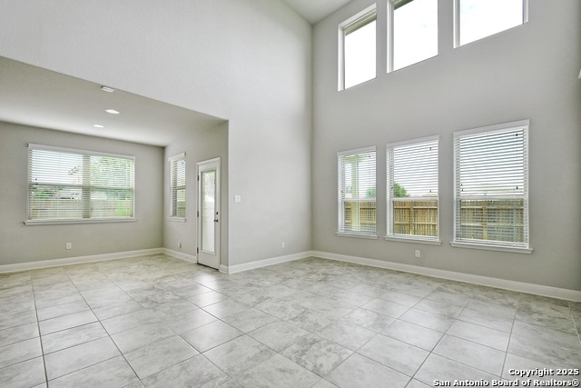 Image 8 of 33 For 8103 Lovela Bend