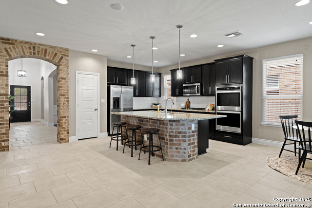 Listing photo id 3 for 12306 Bianca Mill Wy