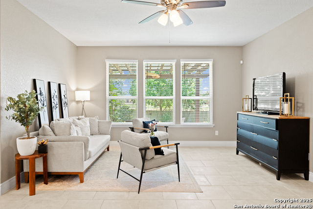 Listing photo id 7 for 12306 Bianca Mill Wy