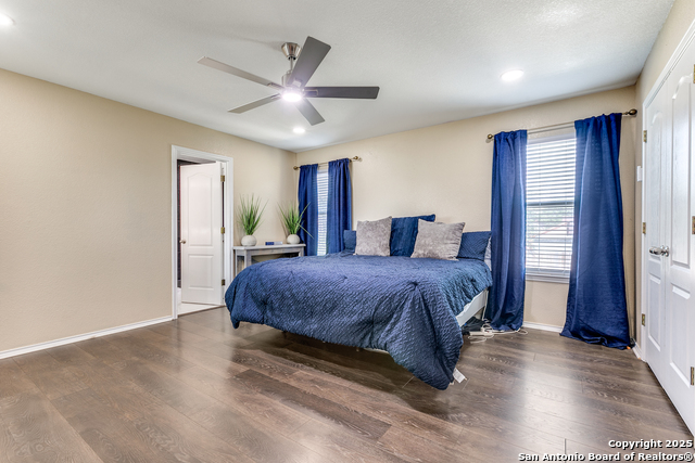 Listing photo id 13 for 3519 Sunbird Bay