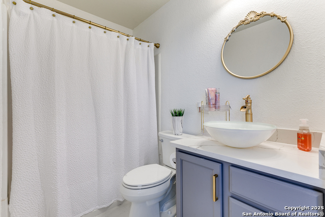 Listing photo id 18 for 3519 Sunbird Bay