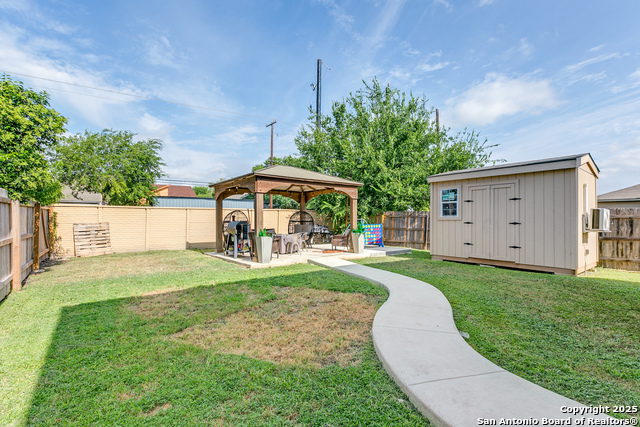 Listing photo id 23 for 3519 Sunbird Bay
