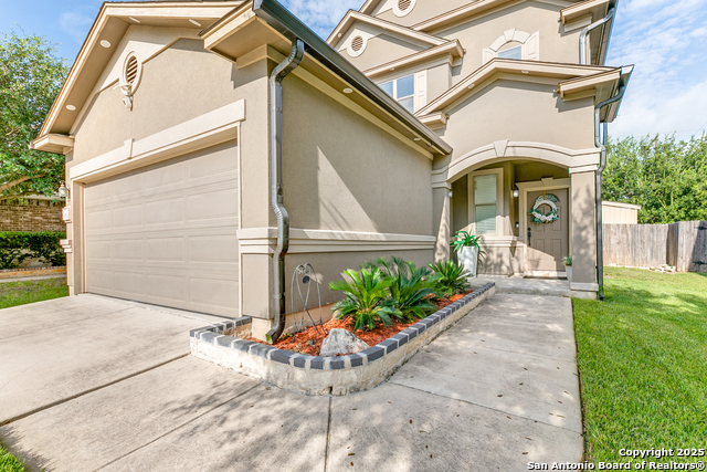 Listing photo id 1 for 3519 Sunbird Bay
