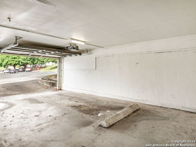 Image 24 of 25 For 7738 Chambers  203