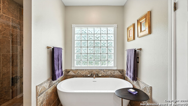Image 22 of 42 For 731 Vista Ridge