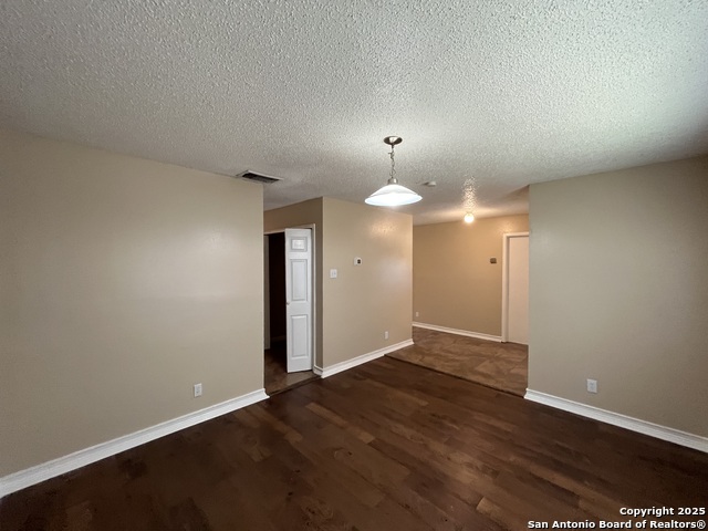 Image 6 of 46 For 7902 Corum Trail