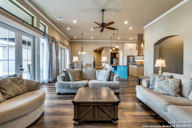 Listing photo id 8 for 3250 Fm 1922