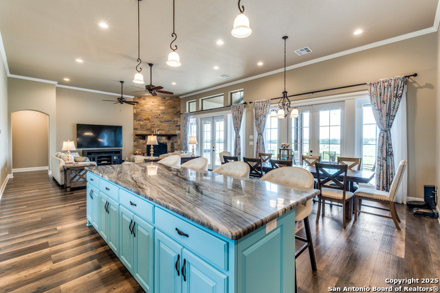 Listing photo id 10 for 3250 Fm 1922