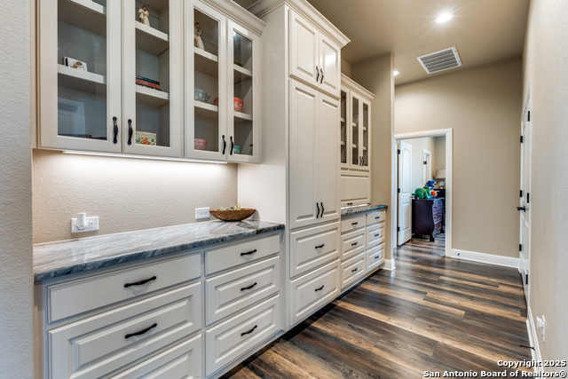 Listing photo id 13 for 3250 Fm 1922
