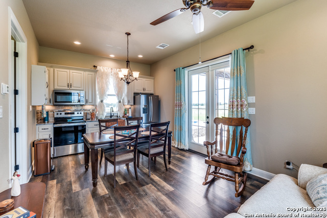 Listing photo id 29 for 3250 Fm 1922
