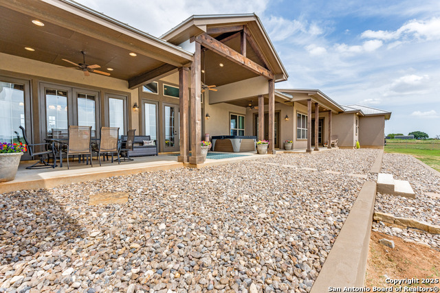 Listing photo id 35 for 3250 Fm 1922