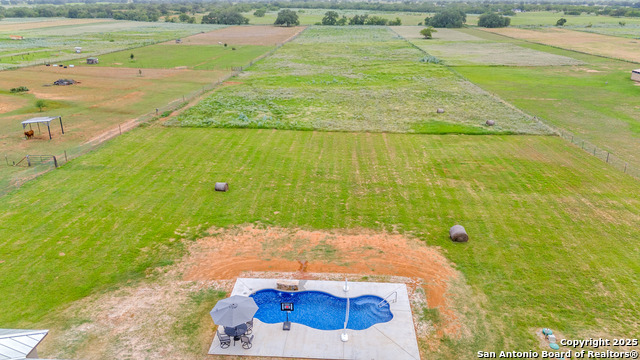 Listing photo id 2 for 3250 Fm 1922