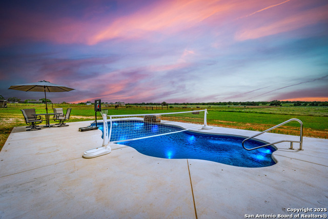 Listing photo id 5 for 3250 Fm 1922