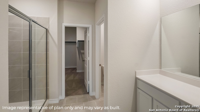 Image 18 of 34 For 21030 Gravel Keep