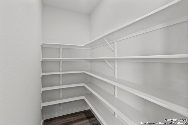 Listing photo id 10 for 14735 Sweet Clover