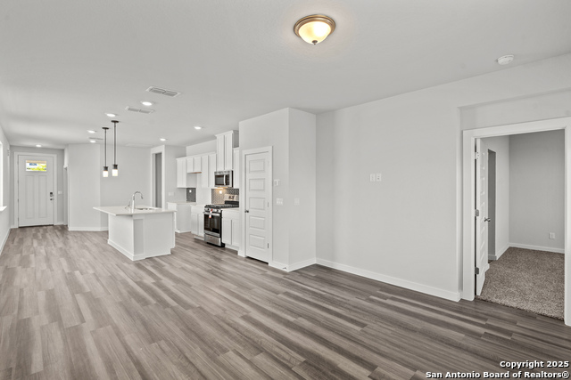 Listing photo id 13 for 14735 Sweet Clover