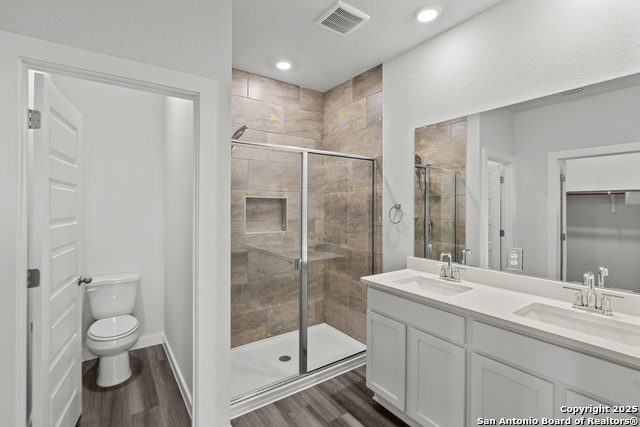 Listing photo id 15 for 14735 Sweet Clover