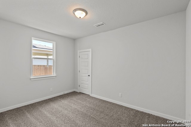 Listing photo id 18 for 14735 Sweet Clover
