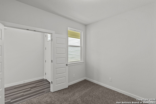 Listing photo id 3 for 14735 Sweet Clover