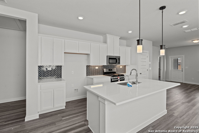 Listing photo id 5 for 14735 Sweet Clover