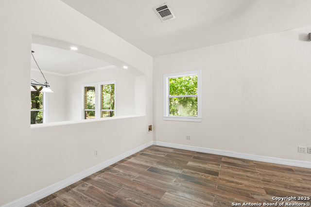 Listing photo id 9 for 15125 Flying Circle