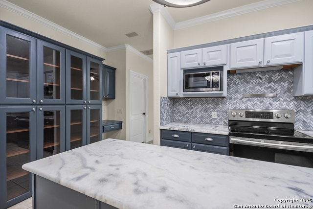 Listing photo id 17 for 15125 Flying Circle