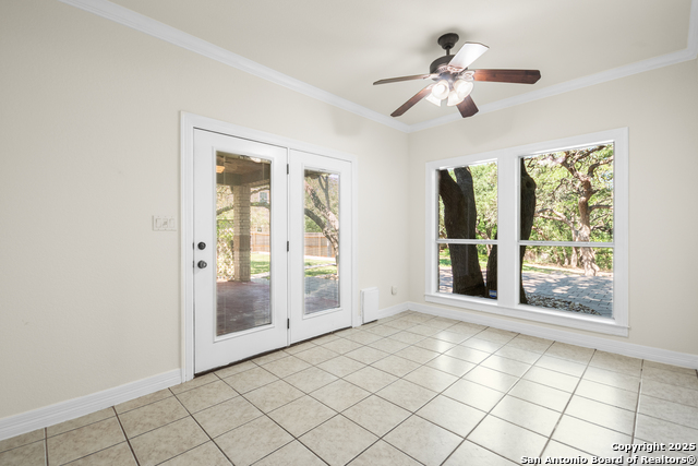 Listing photo id 18 for 15125 Flying Circle