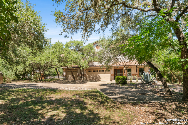 Listing photo id 1 for 15125 Flying Circle