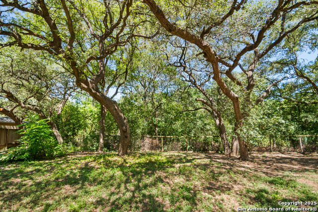 Listing photo id 32 for 15125 Flying Circle