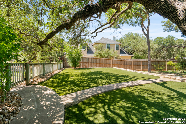 Listing photo id 35 for 15125 Flying Circle