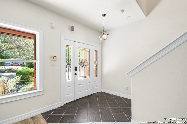 Listing photo id 4 for 15125 Flying Circle